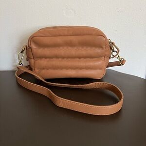 Madewell The Transport Puffy Camera Bag in Warm Hickory